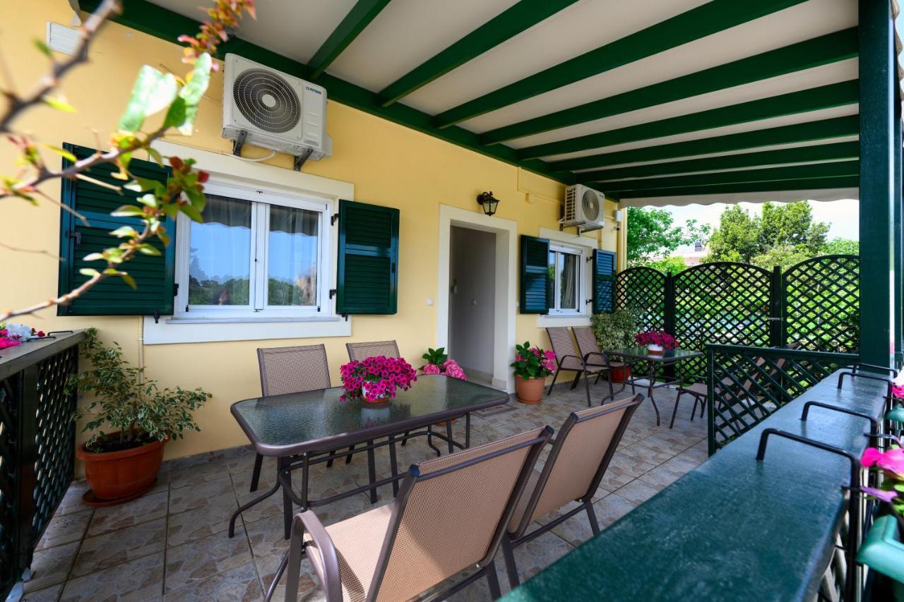 Nostalgia Corfu Town Apartments Екстериор снимка